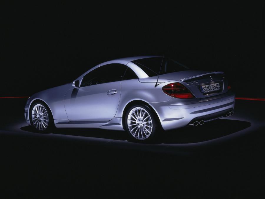  Mercedes-Benz SLK55 AMG 2004 года  (фото 24 из 30)